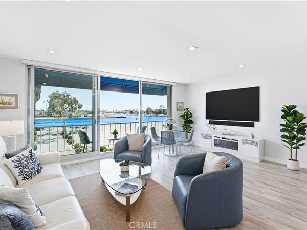 383 Bay Shore Avenue, Unit 407, Long Beach, CA 90803