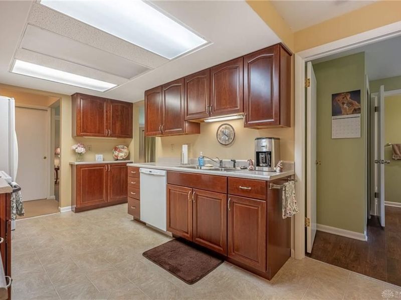 1180 Heathshire Drive, Washington Township, OH 45459 Photo 10