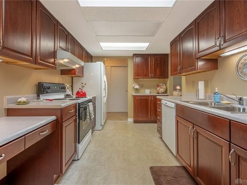 1180 Heathshire Drive, Washington Township, OH 45459 Photo 11