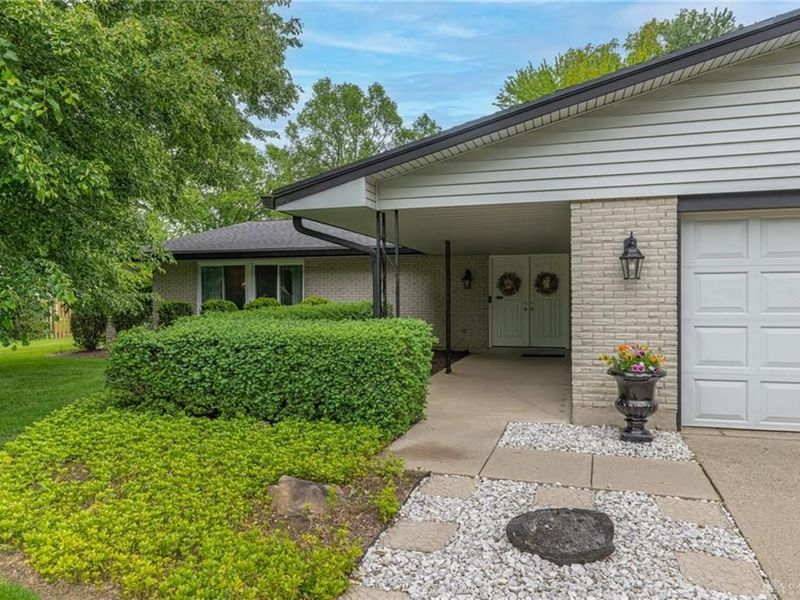 1180 Heathshire Drive, Washington Township, OH 45459 Photo 2