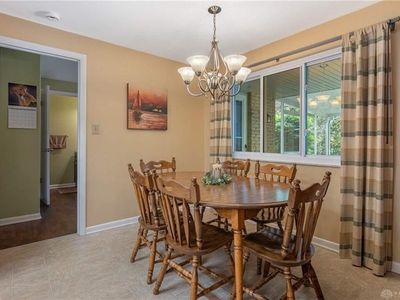 1180 Heathshire Drive, Washington Township, OH 45459 Photo 8