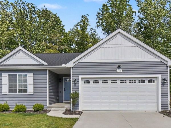 7410 Bramling Drive SE, Caledonia, MI 49316