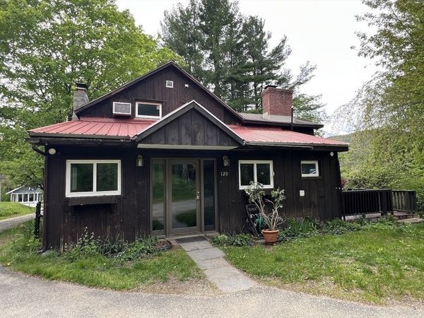 120 Prospect Street, Chester, MA 01011