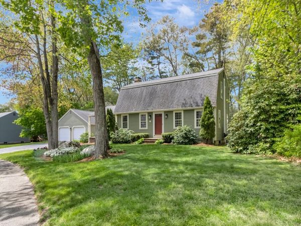 5 Juniper Dr, Mansfield, MA 02048
