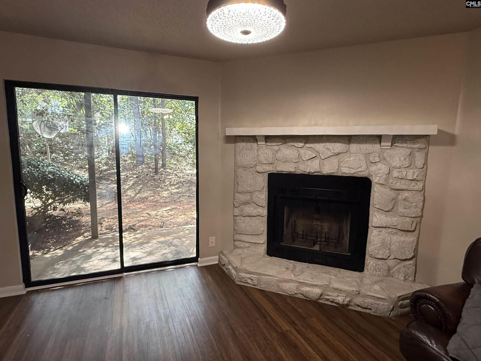 405 Harbison Blvd Apt 811  Photo 4