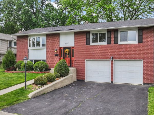 6534 Taylor Drive , Woodridge, IL 60517