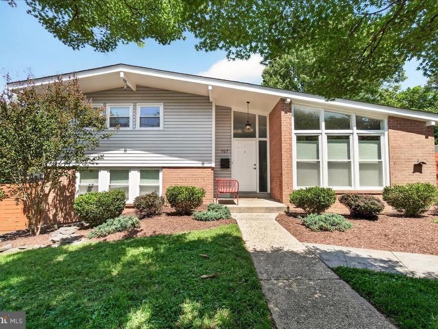707 Hyde Road, Silver Spring, MD 20902 Main Photo