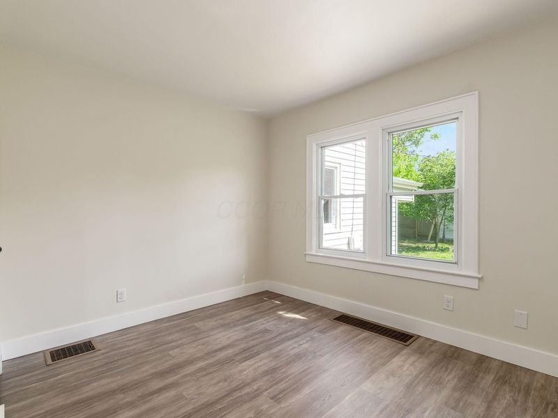 1623 E Weber Road, Columbus, OH 43211 Photo 15