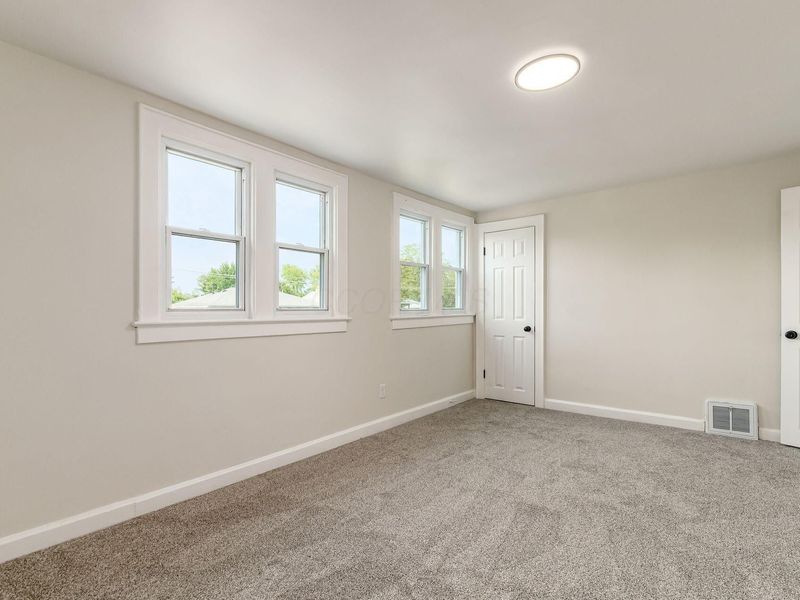 1623 E Weber Road, Columbus, OH 43211 Photo 16