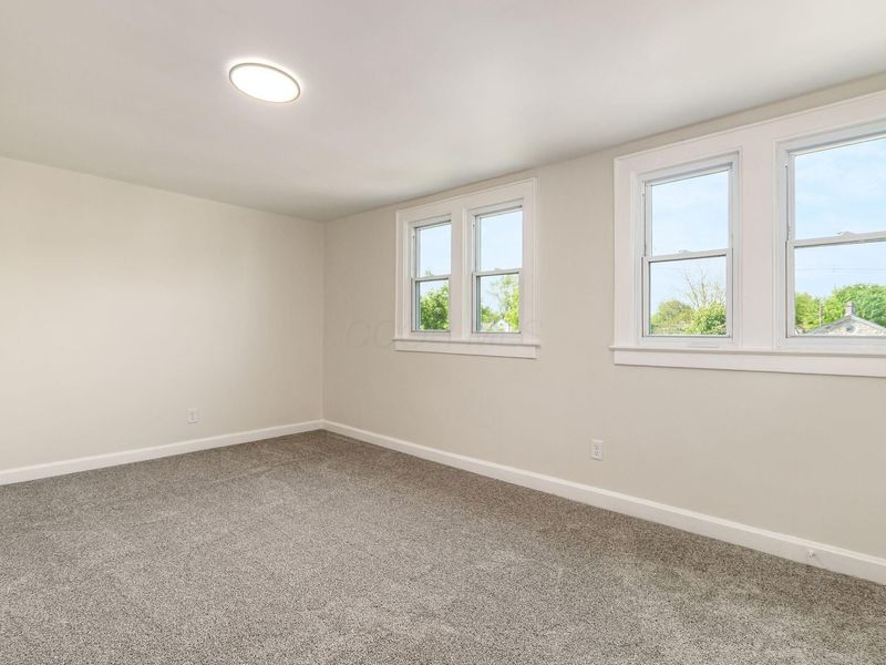 1623 E Weber Road, Columbus, OH 43211 Photo 17
