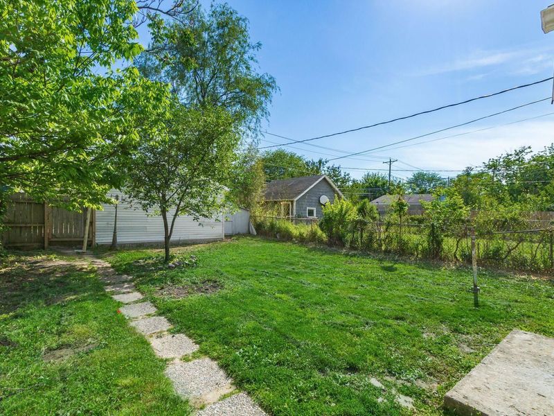 1623 E Weber Road, Columbus, OH 43211 Photo 27