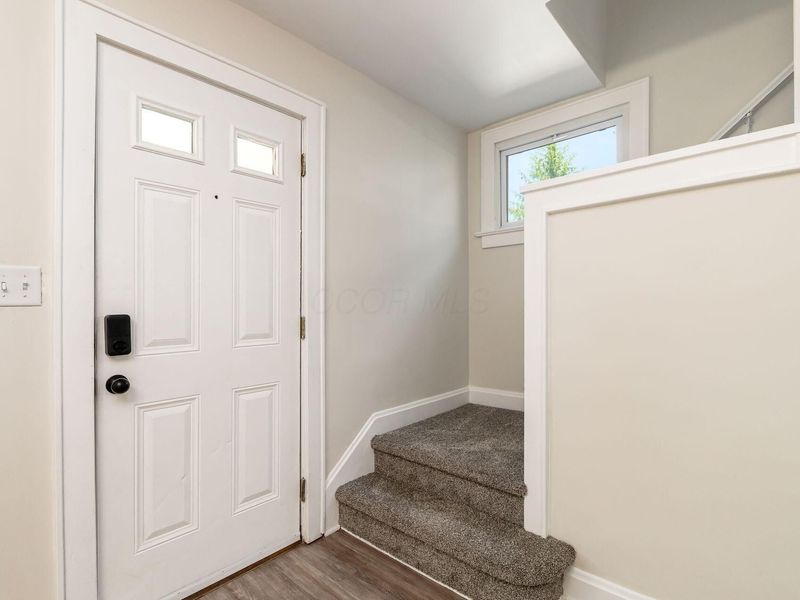 1623 E Weber Road, Columbus, OH 43211 Photo 4