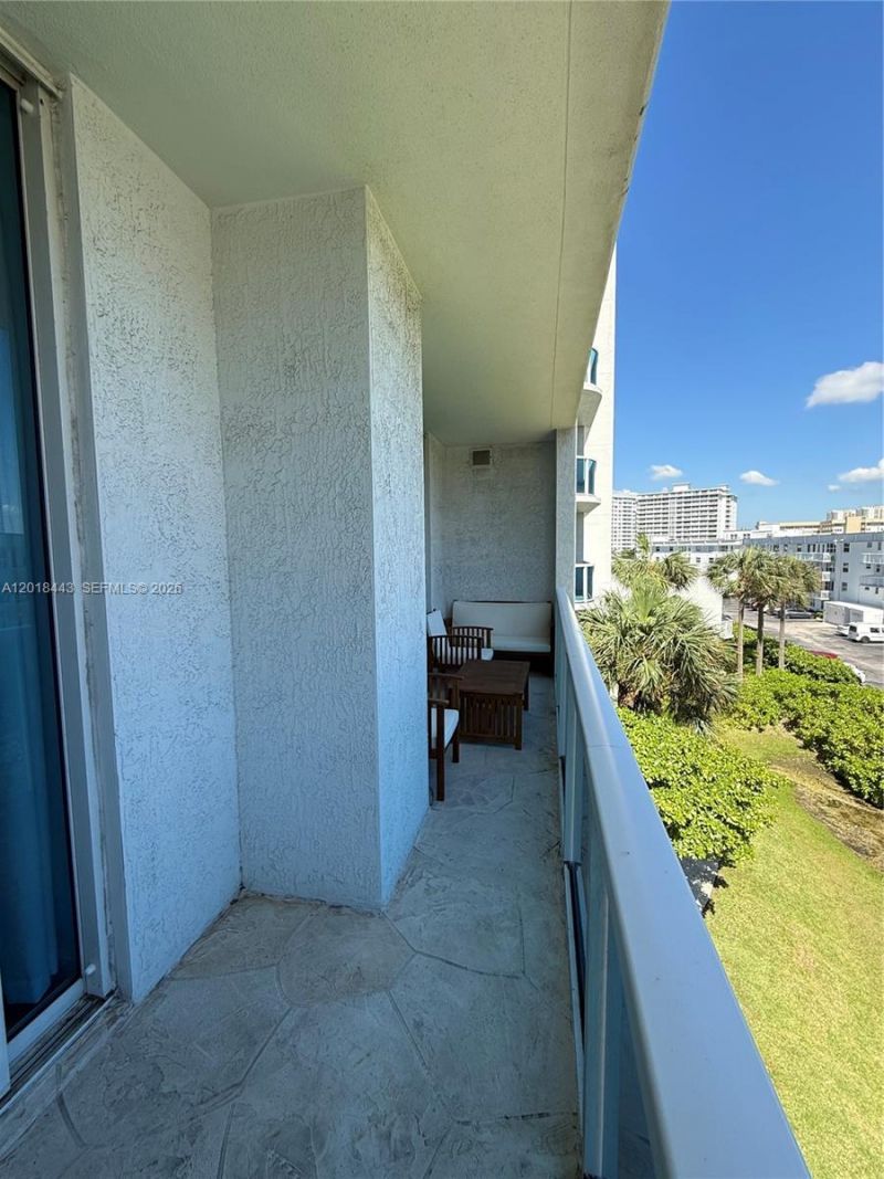 1945 S Ocean Dr , Unit 312, Hallandale Beach, FL 33009 Photo