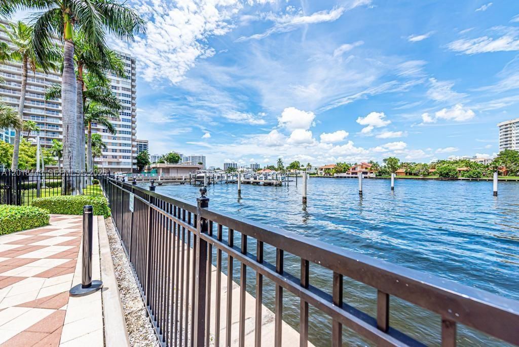 1945 S Ocean Dr , Unit 312, Hallandale Beach, FL 33009 Photo
