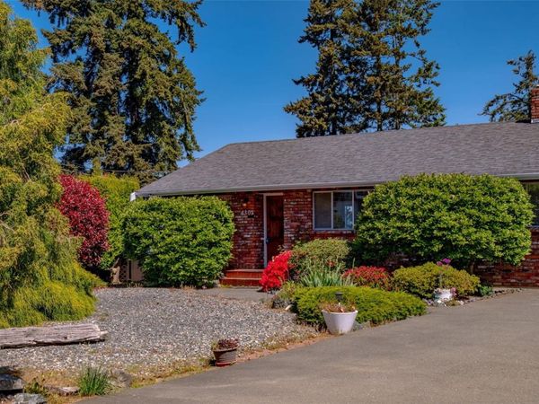 4301 Eva Rd , Bowser, BC V0R 1G0