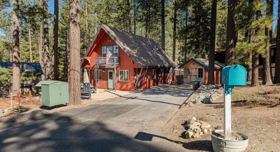 1912 Apache Avenue, South Lake Tahoe, CA 96150 Photo