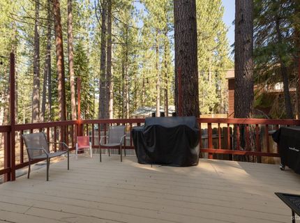 1912 Apache Avenue, South Lake Tahoe, CA 96150 Photo