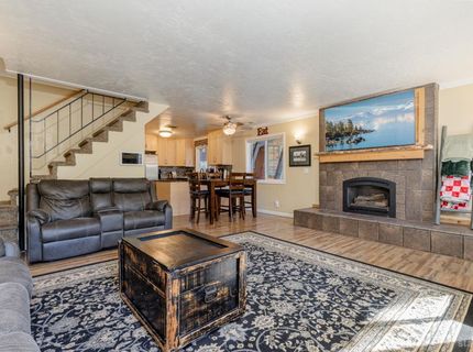 1912 Apache Avenue, South Lake Tahoe, CA 96150 Photo