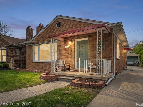 7275 Colonial Street, Dearborn Heights, MI 48127