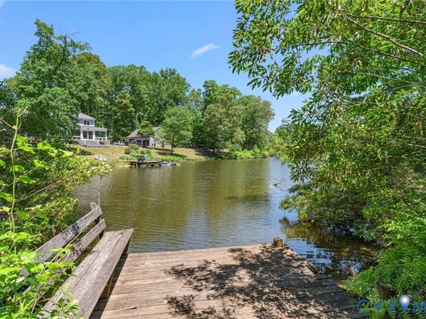 1128 Dillard Street , Tappahannock, VA 22560