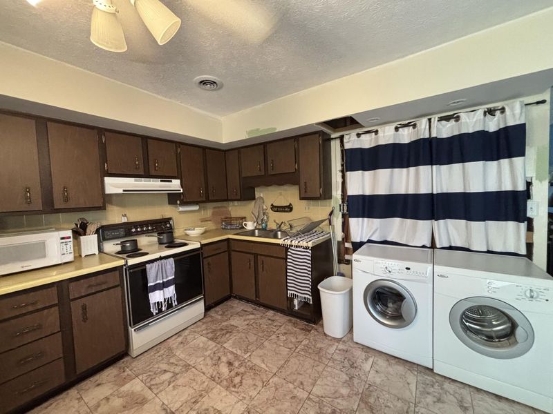 222 Warren Avenue, Unit 3, Russells Point, OH 43348 Photo 12