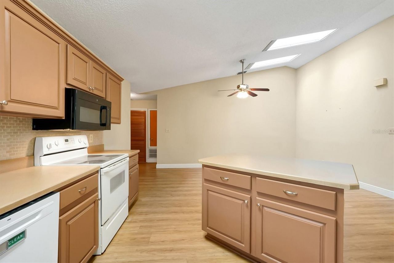 1013 Gammage Point, Oviedo, FL 32765 Photo