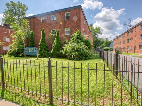 279 Westland , Unit B2, Hartford, CT 06112