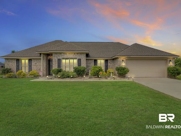 21721 Frankfort Court, Robertsdale, AL 36567