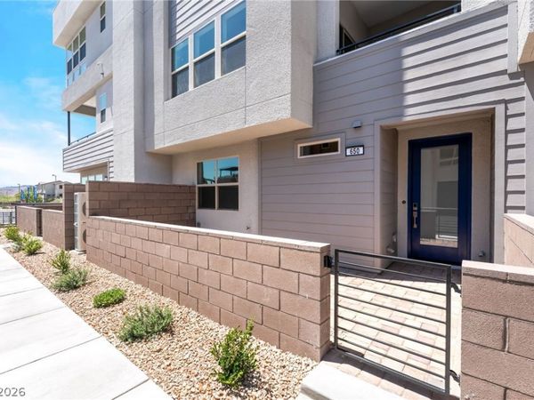 650 Fortis Creek Street, Las Vegas, NV 89138