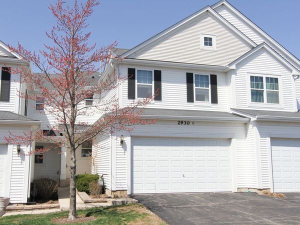 2930 Glacier Way, Unit B, Wauconda, IL 60084