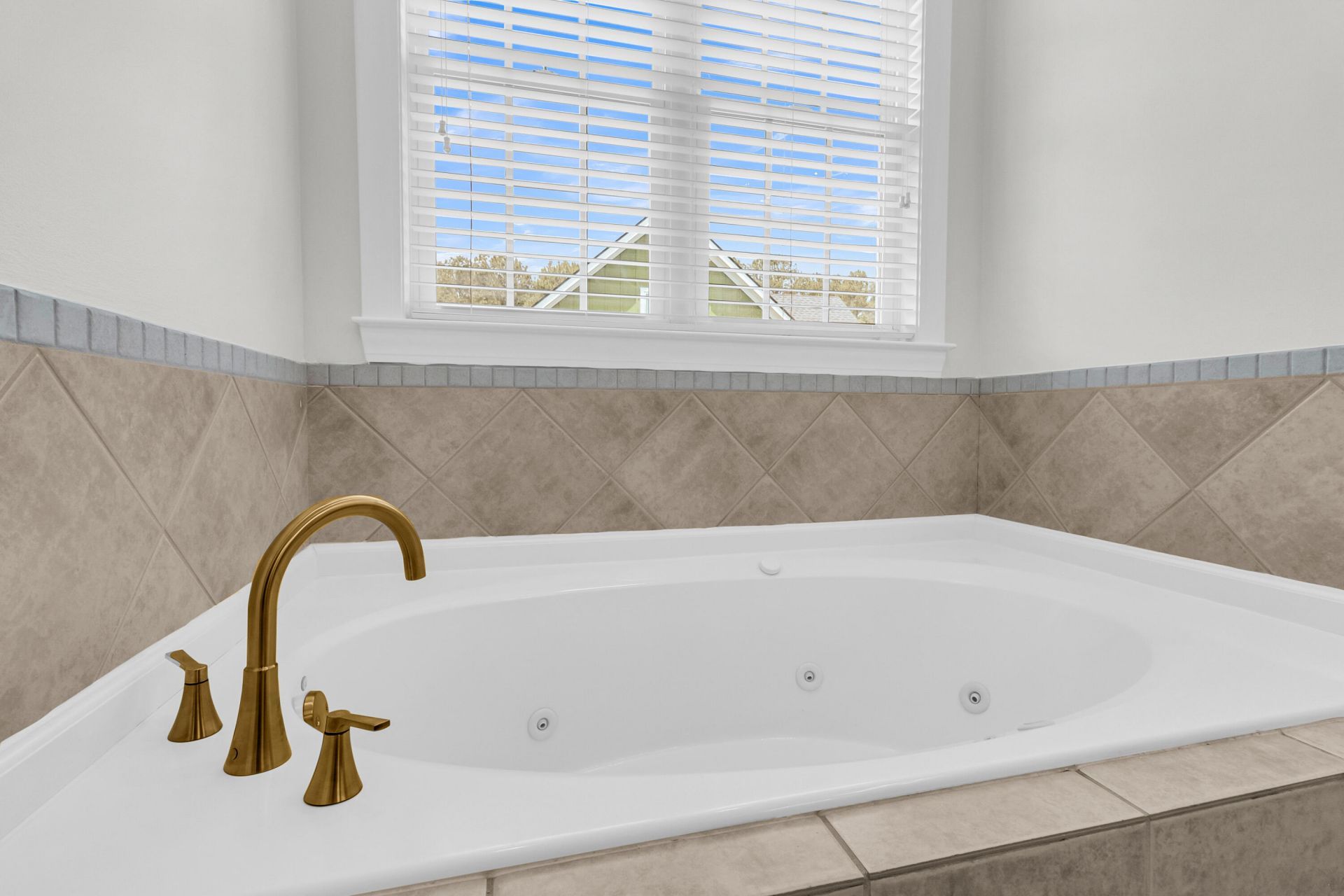 112 Brightwood Drive Photo 32