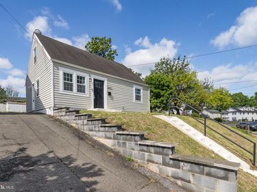 285 MANASSAS DRIVE, MANASSAS PARK, VA 20111