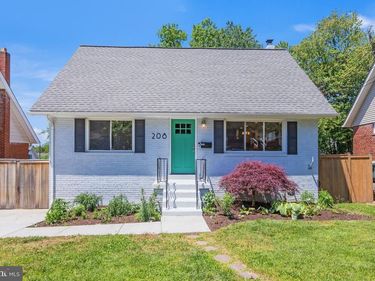 208 N FURMAN STREET, ALEXANDRIA, VA 22304