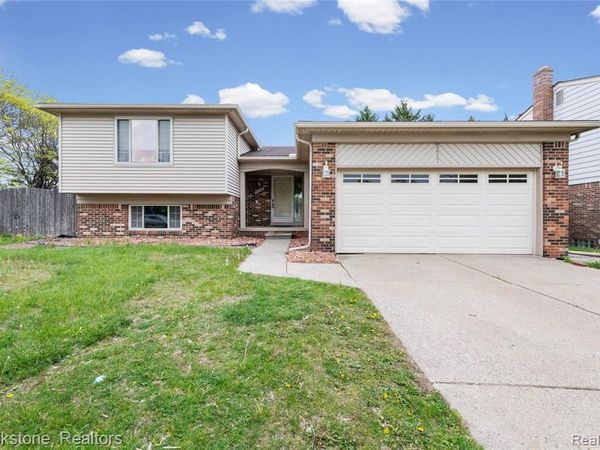 38982 Sutton Drive, Sterling Heights, MI 48310
