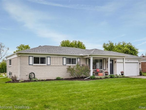 27299 Hystone Drive, Farmington Hills, MI 48334