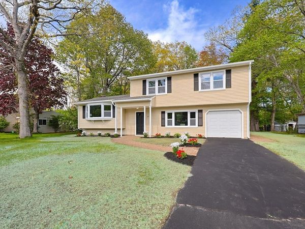 37 Temi Rd, Holliston, MA 01746