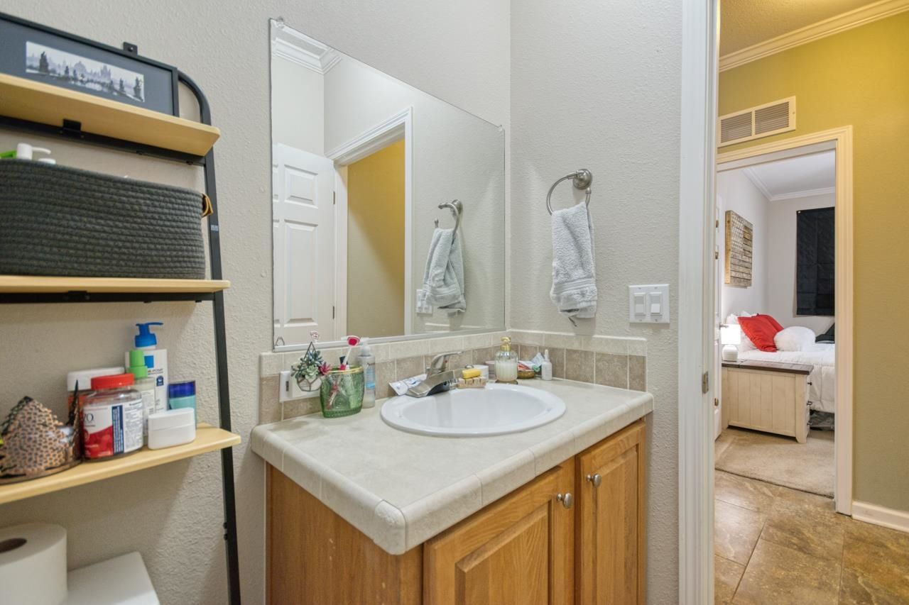 332 NE Forsythia Way, Pinetta, FL 32350 Photo
