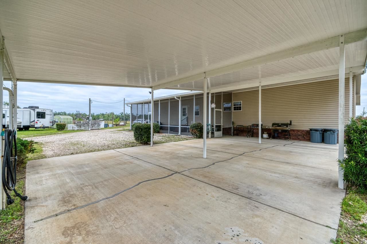 332 NE Forsythia Way, Pinetta, FL 32350 Photo