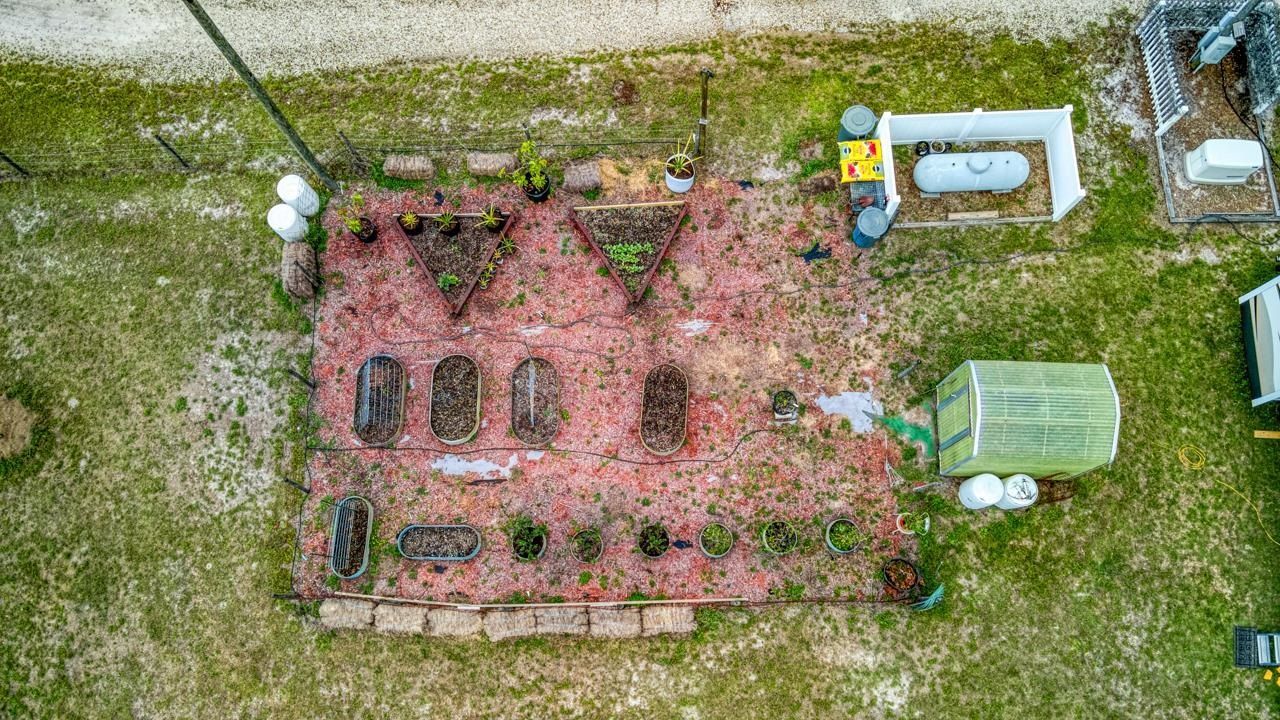 332 NE Forsythia Way, Pinetta, FL 32350 Photo
