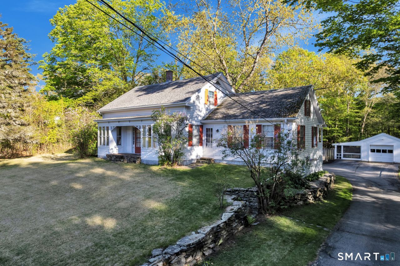 215 Walnut, Putnam, CT 06260 Main Photo
