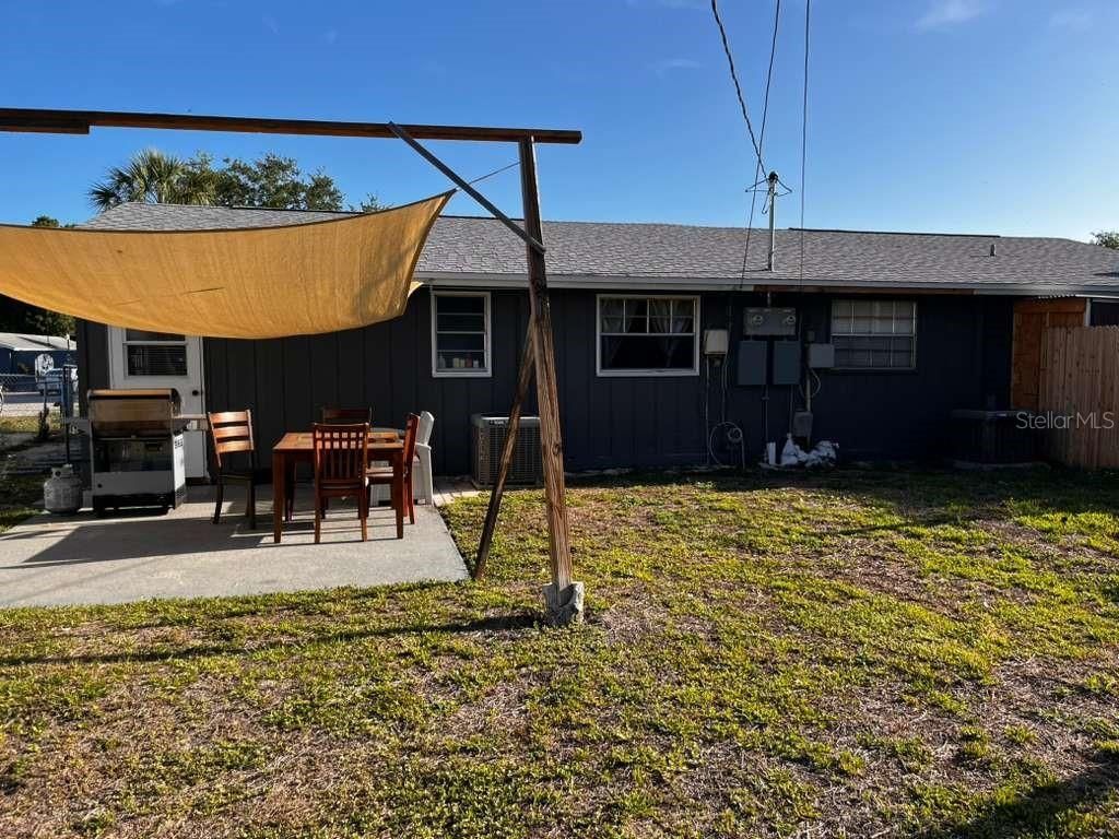 2804 52nd Avenue Drive W, Bradenton, FL 34207 Photo