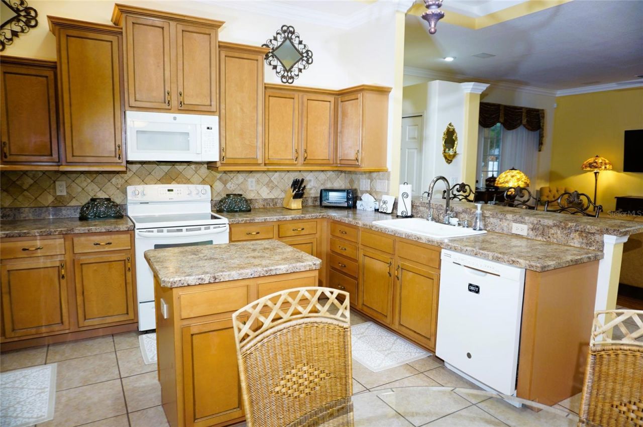 6402 Barcellona Road , Land O Lakes, FL 34637 Photo