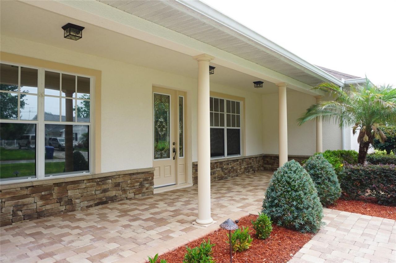 6402 Barcellona Road, Land O Lakes, FL 34637 Photo