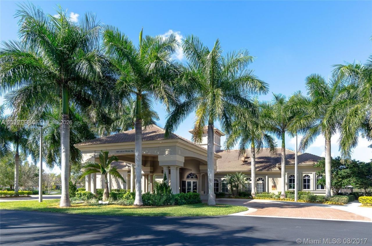 4404 E Whitewater Ave , Weston, FL 33332 Photo
