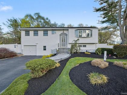 27 Frontier Lane East Northport, NY 11731