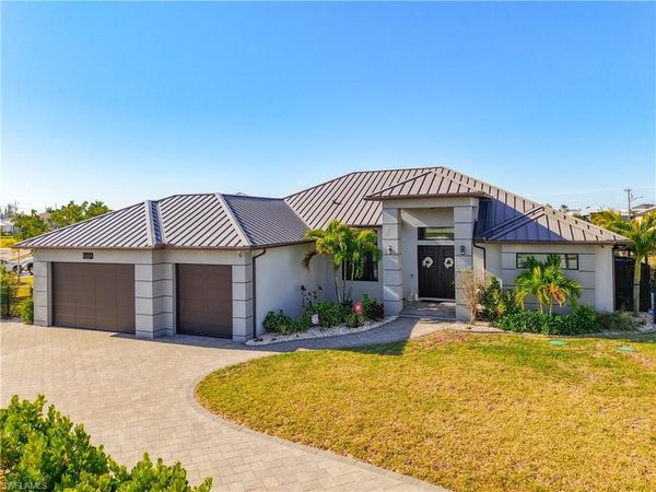 3900 Gulfstream PKWY, CAPE CORAL, FL 33993