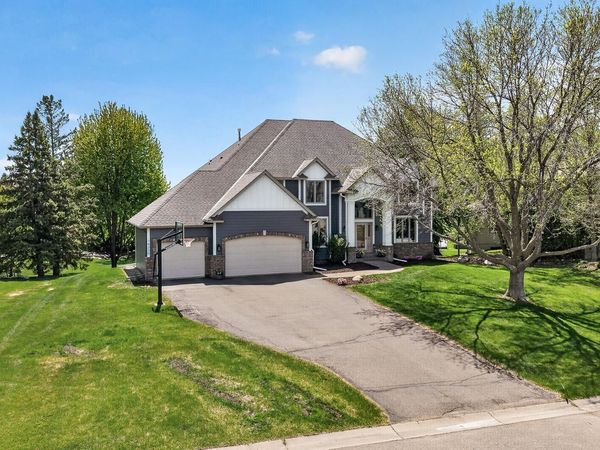 16225 49th Place N, Plymouth, MN 55446