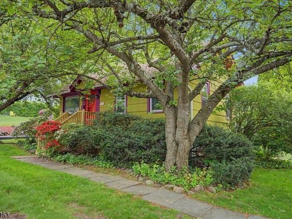 121 Franklin Rd, Denville, NJ 07834