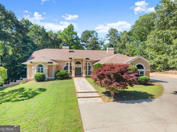 593 Cross Creek Drive, Toccoa, GA 30577