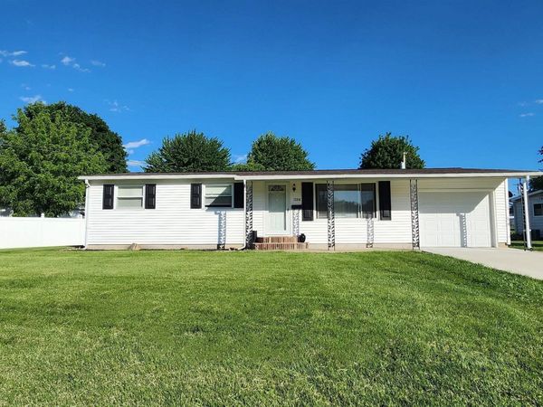 1204 NE 2nd Street, Washington, IN 47501